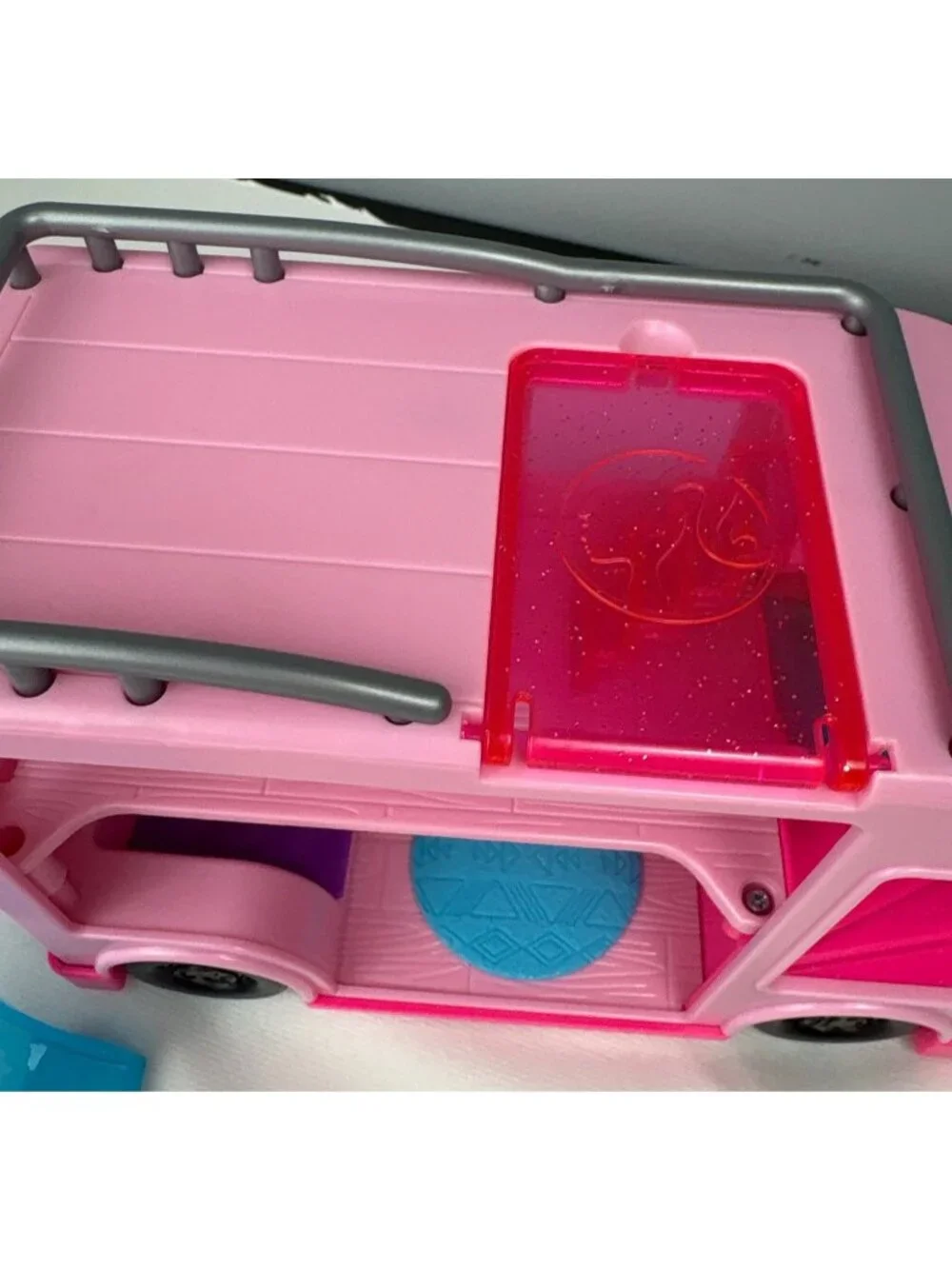 Barbie Pet Camper Playset w/ Accessories Figures Pink Slide Grill Pup Fun